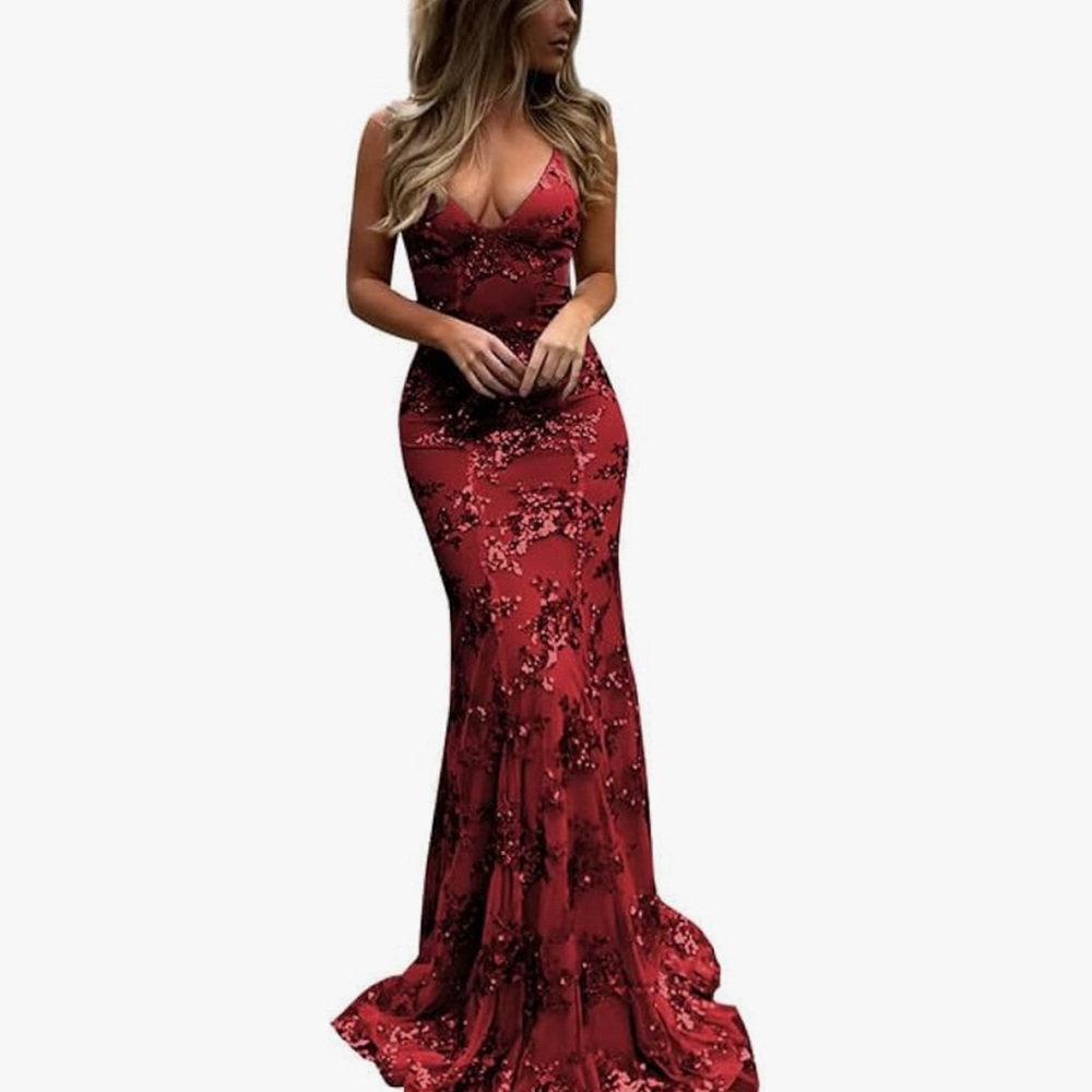 Elegant Red Evening Gown with Sequins sz 4